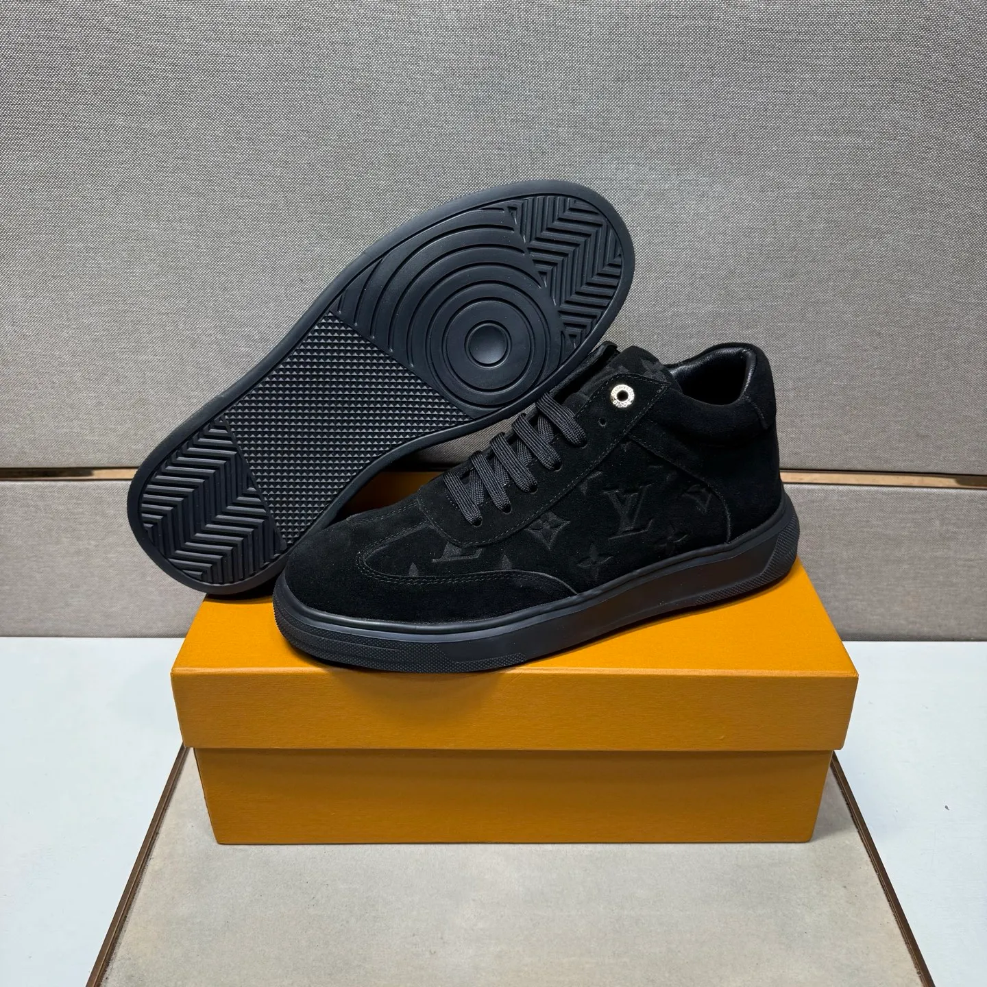 Men's men's shoes 💰pp420 [LV～] Men's casual shoes 2025z cabinet sales simultaneously 🔶Size: 38-44#️⃣ 🔷3 colors🔜The upper is made of multi-material splicing ➕Genuine leather lining, comfortable and breathable, sole: original comfortable and wear-resistant outsole, ⚠️real thing📱photographed🎬real thing is better📢📢📢